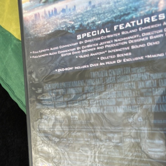 The Day After Tomorrow Widescreen Edition DVD Movie 20th Century Fox PG 13 - Picture 12 of 13